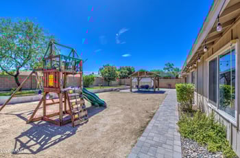 319 Valencia Dr, Chandler, AZ 85226