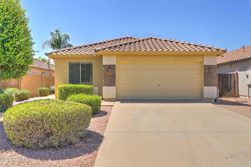 319 Holstein Trl, San Tan Valley, AZ 85143