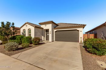 3190 Hayfield Way, San Tan Valley, AZ 85140