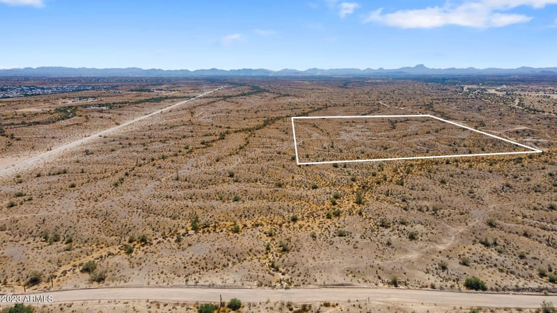 31900 Camelback South 1322 Feet Rd #2, Tonopah, AZ 85354