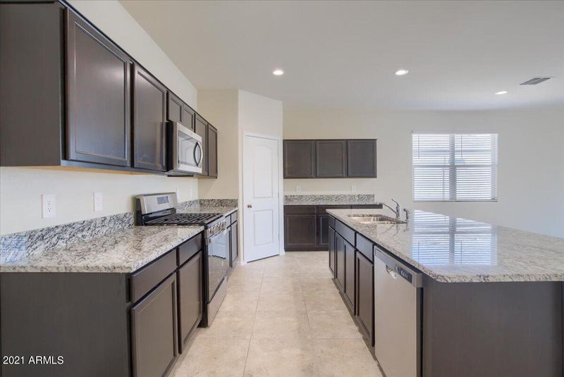 3191 N Lainey Ln, Buckeye, AZ 85396