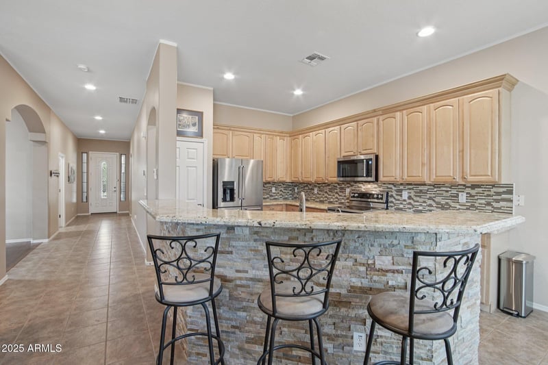 31912 23rd Ave, Phoenix, AZ 85085