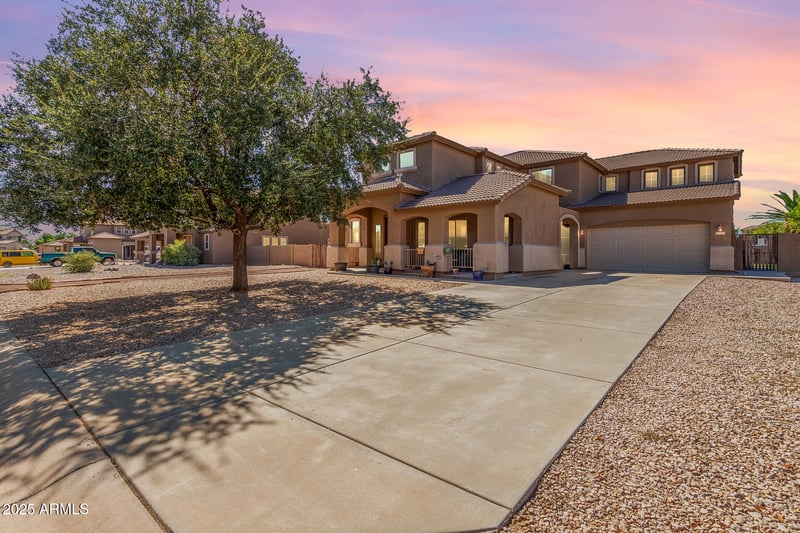 31918 Caspian Way, San Tan Valley, AZ 85143