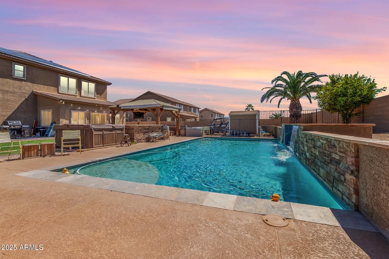 31918 Caspian Way, San Tan Valley, AZ 85143
