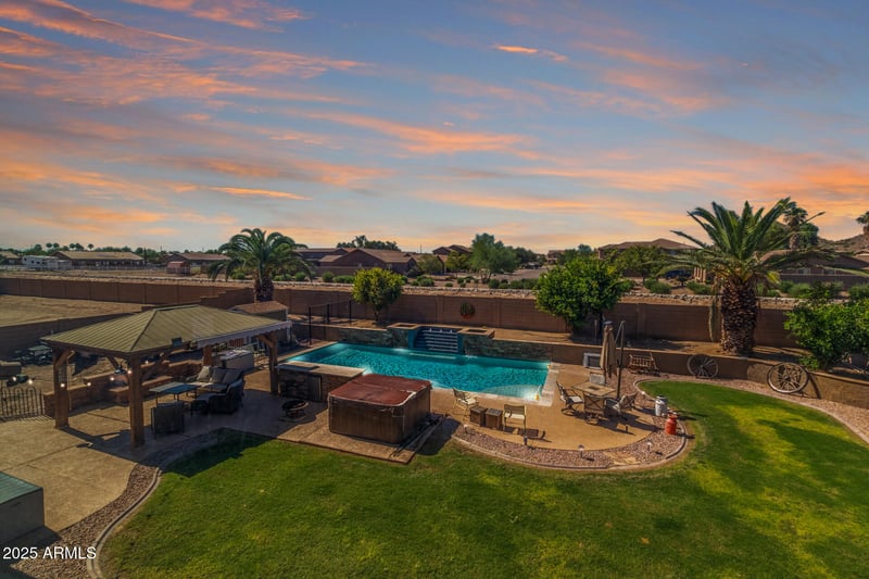 31918 Caspian Way, San Tan Valley, AZ 85143