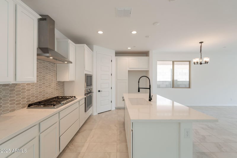 31937 117th Ave, Peoria, AZ 85383