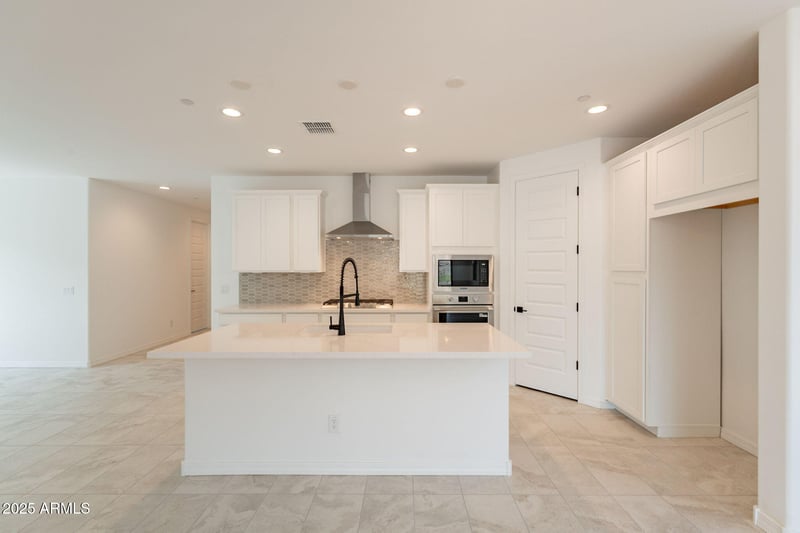 31937 117th Ave, Peoria, AZ 85383