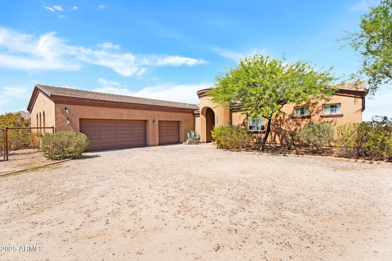 31944 Otis Ct, San Tan Valley, AZ 85144