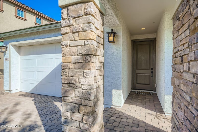 31945 123rd Ln, Peoria, AZ 85383