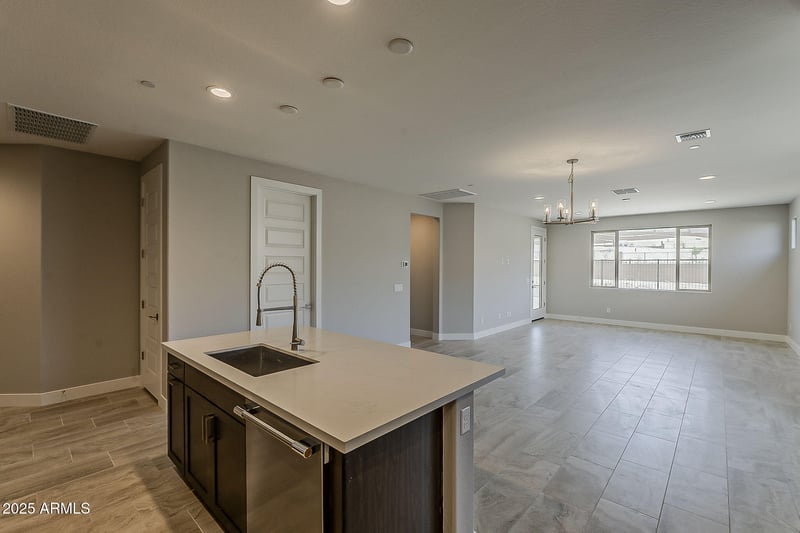 31969 117th Ave, Peoria, AZ 85383