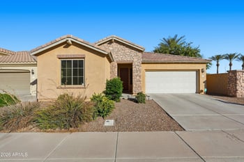 32 Aster Dr, Chandler, AZ 85248