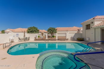 320 70th St #50, Mesa, AZ 85208