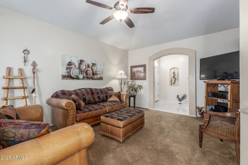 320 70th St #57, Mesa, AZ 85208