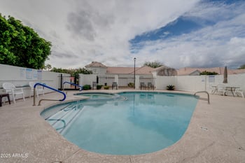 320 70th St #8, Mesa, AZ 85208