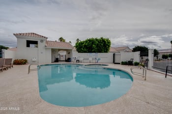 320 70th St #8, Mesa, AZ 85208