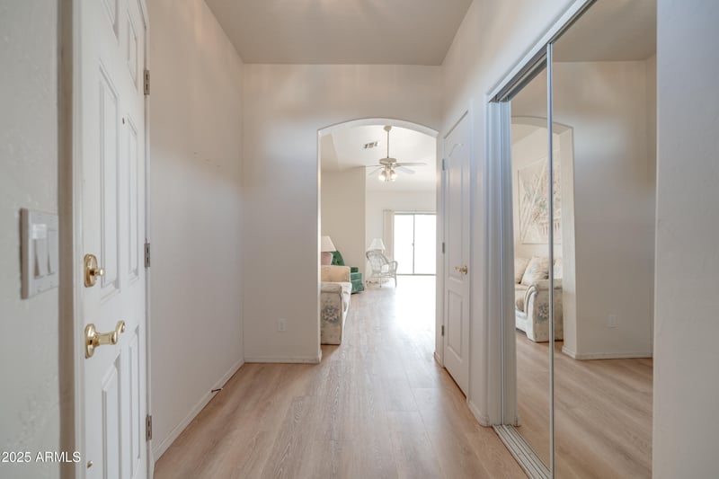 320 70th St #8, Mesa, AZ 85208