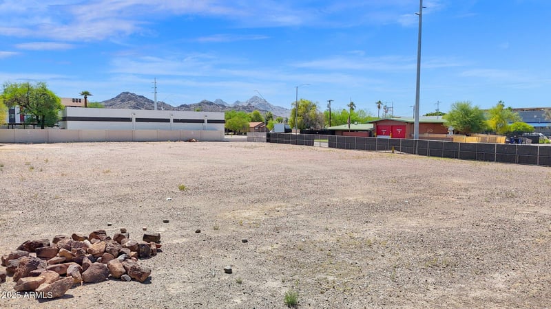 320 E Hatcher Rd #6, Phoenix, AZ 85020