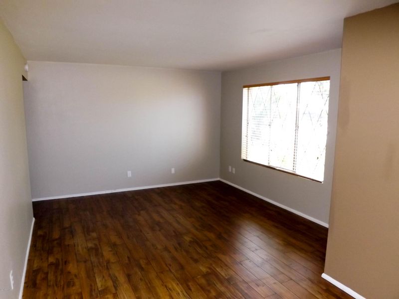 320 E Malibu Dr, Tempe, AZ 85282