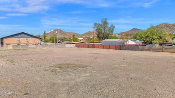 320 Hatcher Rd #6, Phoenix, AZ 85020