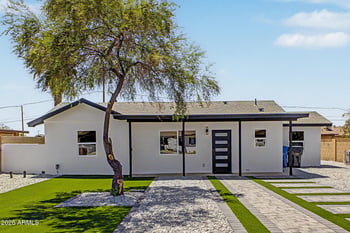 320 N 3rd St, Avondale, AZ 85323