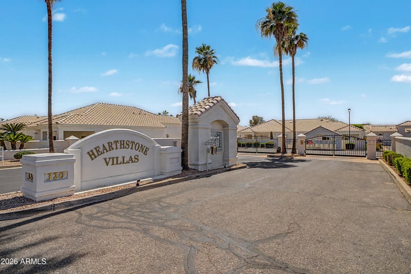 320 70th St #33, Mesa, AZ 85208