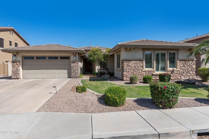320 W Hackberry Dr, Chandler, AZ 85248