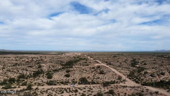 320 Indian School Rd, Unincorporated County, AZ 85326