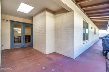 320 Laguna Dr, Tempe, AZ 85282