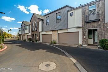 3200 N 39th St #4, Phoenix, AZ 85018