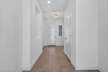 3200 N 39th St #4, Phoenix, AZ 85018