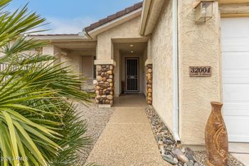 32004 N Skyline Dr, San Tan Valley, AZ 85143