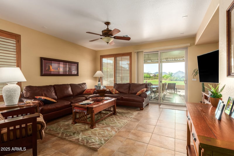 32004 Skyline Dr, San Tan Valley, AZ 85143