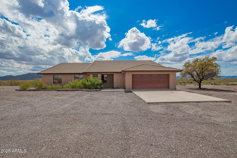 32005 W Ray Rd, Arlington, AZ 85322