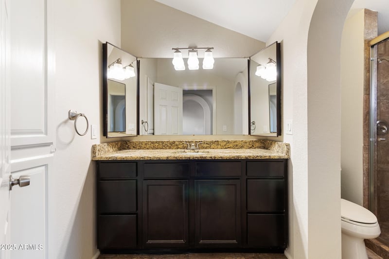 3201 38th St #2, Phoenix, AZ 85018