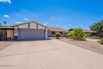 3201 Acoma Dr, Phoenix, AZ 85053