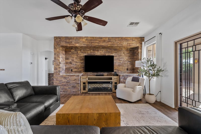 3201 Gleneagle Dr, Chandler, AZ 85249