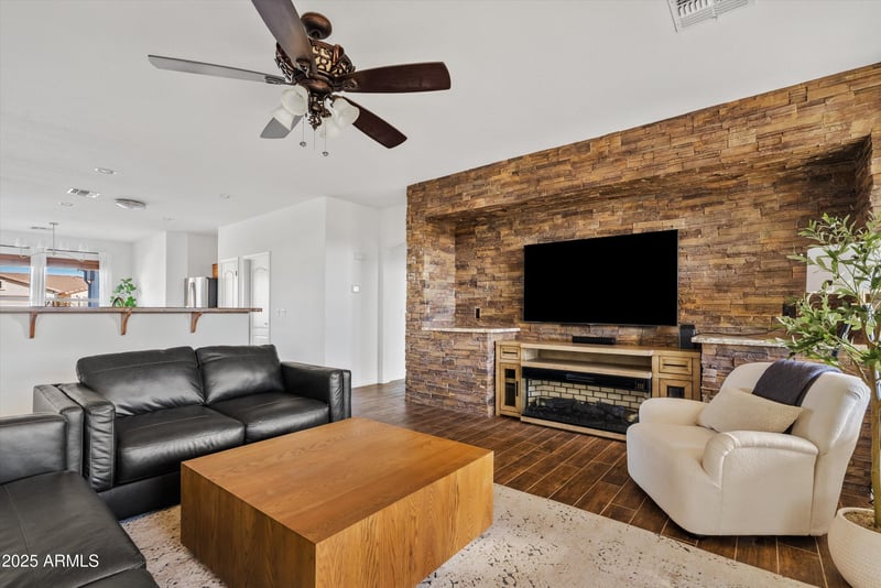 3201 Gleneagle Dr, Chandler, AZ 85249