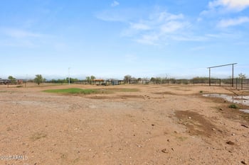 32011 225th Dr, Wittmann, AZ 85361