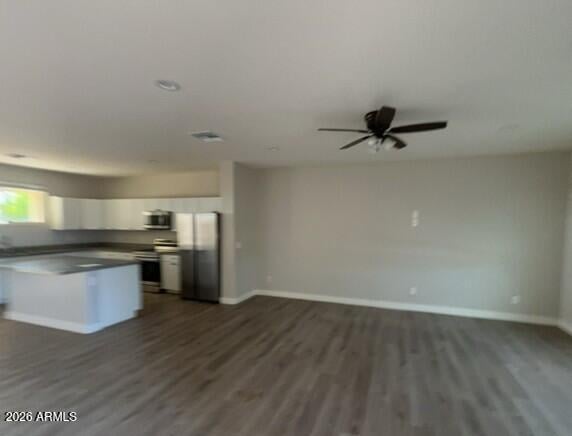 32012 Bush St, Wittmann, AZ 85361