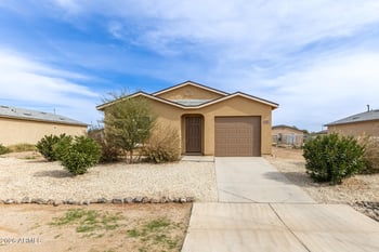 32017 Poplar St, Wittmann, AZ 85361