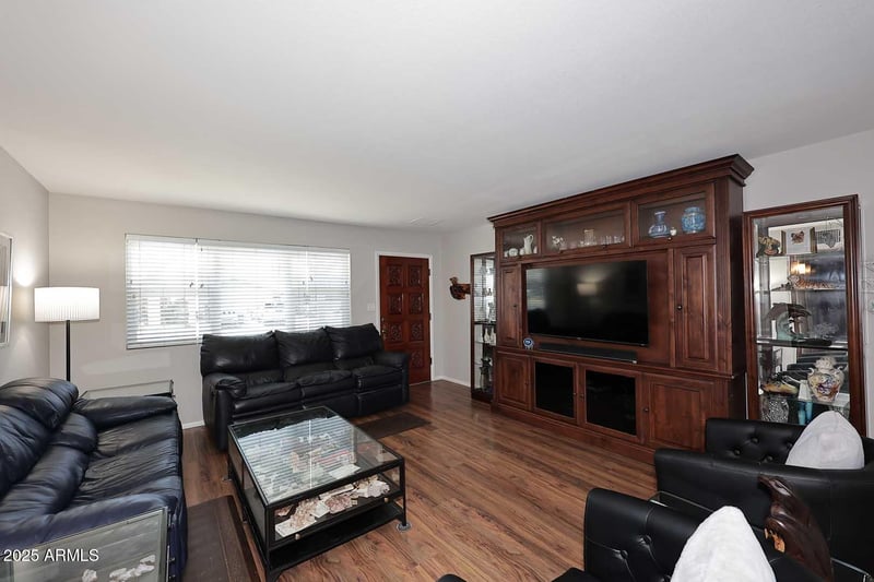 3202 Joan De Arc Ave, Phoenix, AZ 85029