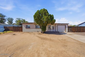 3202 Acapulco Ln, Phoenix, AZ 85053