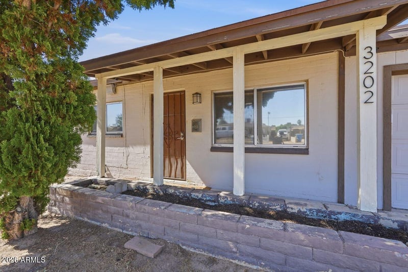 3202 Acapulco Ln, Phoenix, AZ 85053
