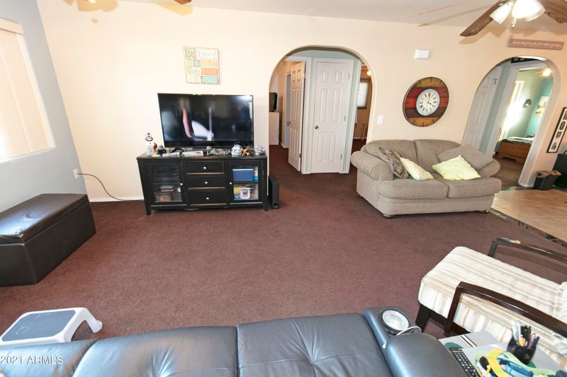 3202 W Columbine Dr, Phoenix, AZ 85029