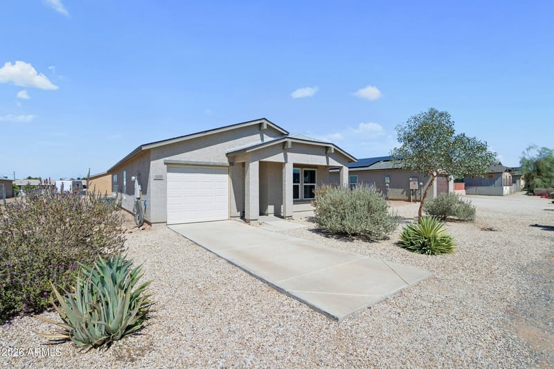 32020 Redding St, Wittmann, AZ 85361
