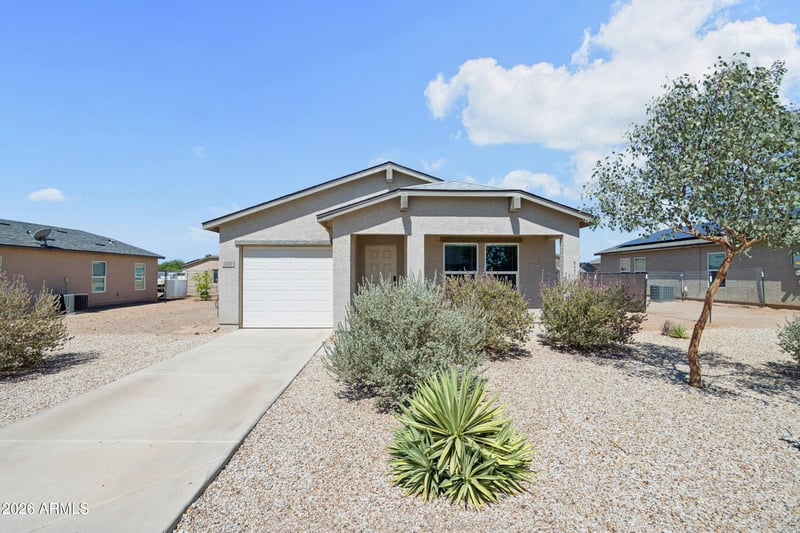 32020 Redding St, Wittmann, AZ 85361