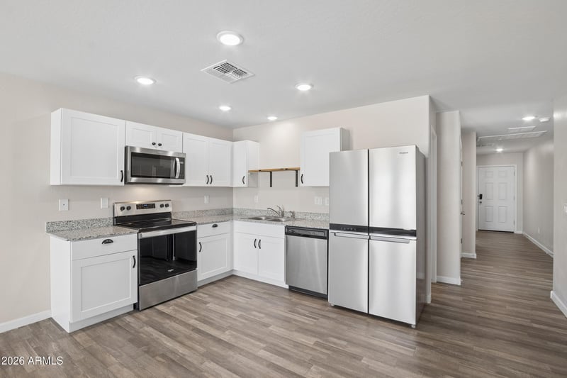 32020 Redding St, Wittmann, AZ 85361