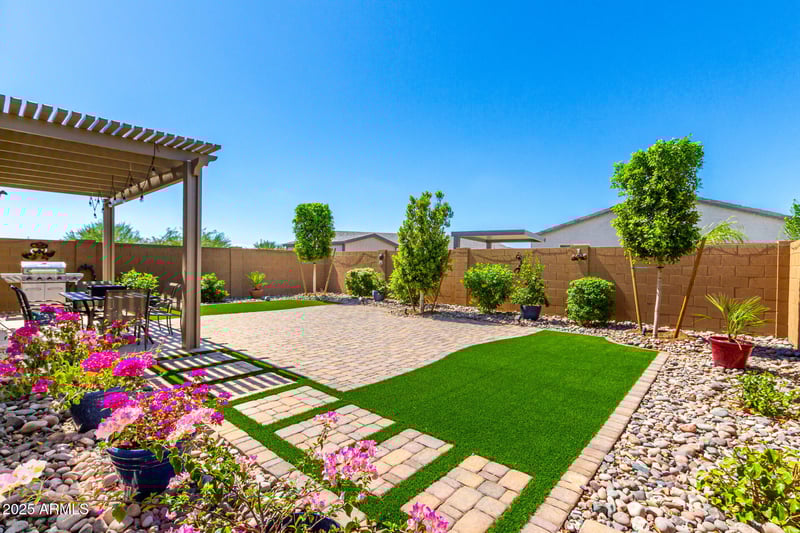 32026 Wayne Ln, San Tan Valley, AZ 85143