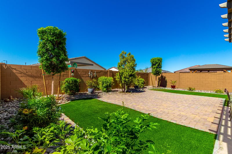 32026 Wayne Ln, San Tan Valley, AZ 85143