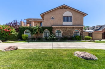3203 Ellis St, Mesa, AZ 85213